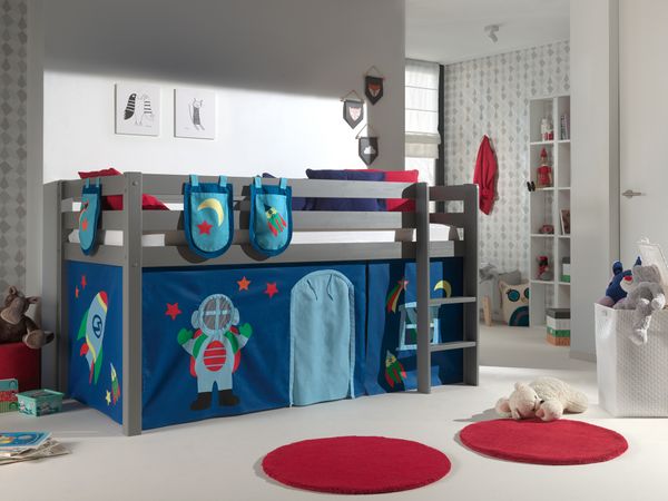 Spielbett Pino mit Textilset Vorhang und 3 Taschen "Astro", Ausf. Kiefer massiv grau lackiert