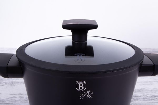 BH/7086 Monaco Collection Kasserolle in Schwarz mit Deckel Topf Durchmesser 20 cm