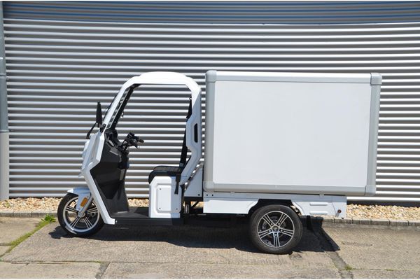 ARI 345 Verkaufsfahrzeug L Lastenmoped E-Roller Elektrotrike inkl. Speditionskosten & vor Ort Einweisung