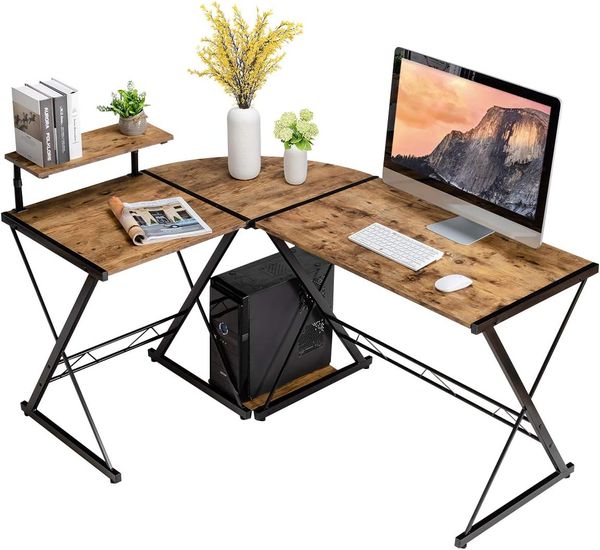 L-Förmiger Computertisch aus Holz