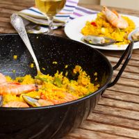 Paella World Servierschale für Suppen, Eintöpfe, Tapaspfanne uvm., Volumen ca. 0,9l, mit 2 Griffen