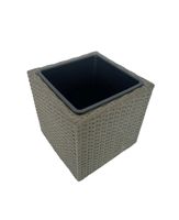 Blumentopf Rattan Optik mit Plastiktöpfen quadratisch