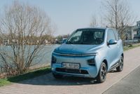 ARI 902 Cargo Elektrofahrzeug E-Auto Leichtfahrzeug hellblau