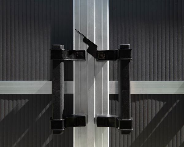 Gerätehaus Yukon  643x332cm Dunkelgrau