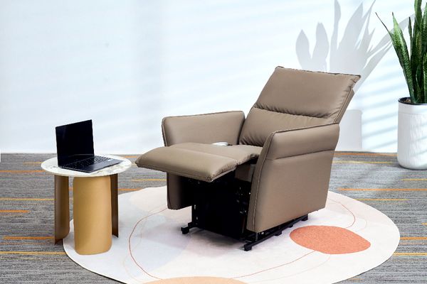 Elektrischer Schaukel- und Massagesessel mit Heizfunktion, Beinanhebung & Airbag braun