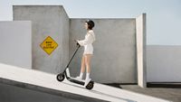 KQi1 E-Scooter Sport DE - schwarz 250W; 450W Höchstleistung