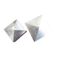 10-tlg. Pfostenkappen aus beschichtetem Stahl, ca. 7,1 x 7,1 cm – Metallfarben