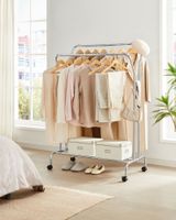 Kleiderständer auf Rollen mit 2 Kleiderstangen silbern