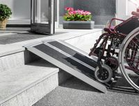 Rollstuhlrampe/ Auffahrrampe, faltbar ca. 91x74 cm - aus Aluminium - 290KG belastbar
