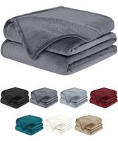 Kuscheldecke 150×200 cm – Weiche Fleecedecke Schwarz