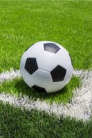Fußball Kuscheldecke – Fleece 100x150 cm, weich & warm