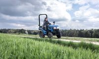 Scheppach MT25 Kompakttraktor 25 PS Allrad Diesel mit KAT 1 Dreipunktaufnahme und Straßenzulassung