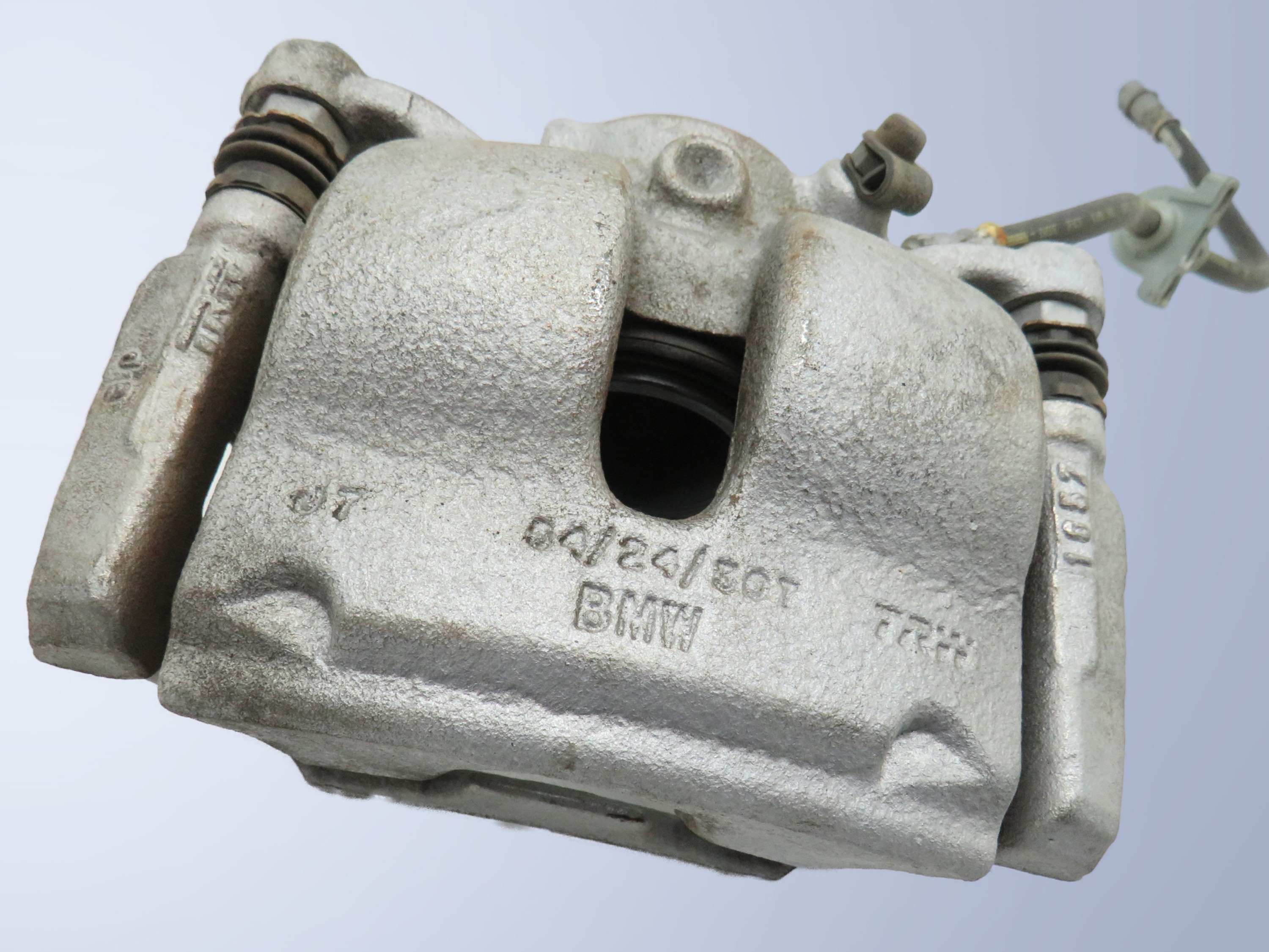 Bremssattelgehäuse Bremsträger links vorne Bremssattel VL 6860265  