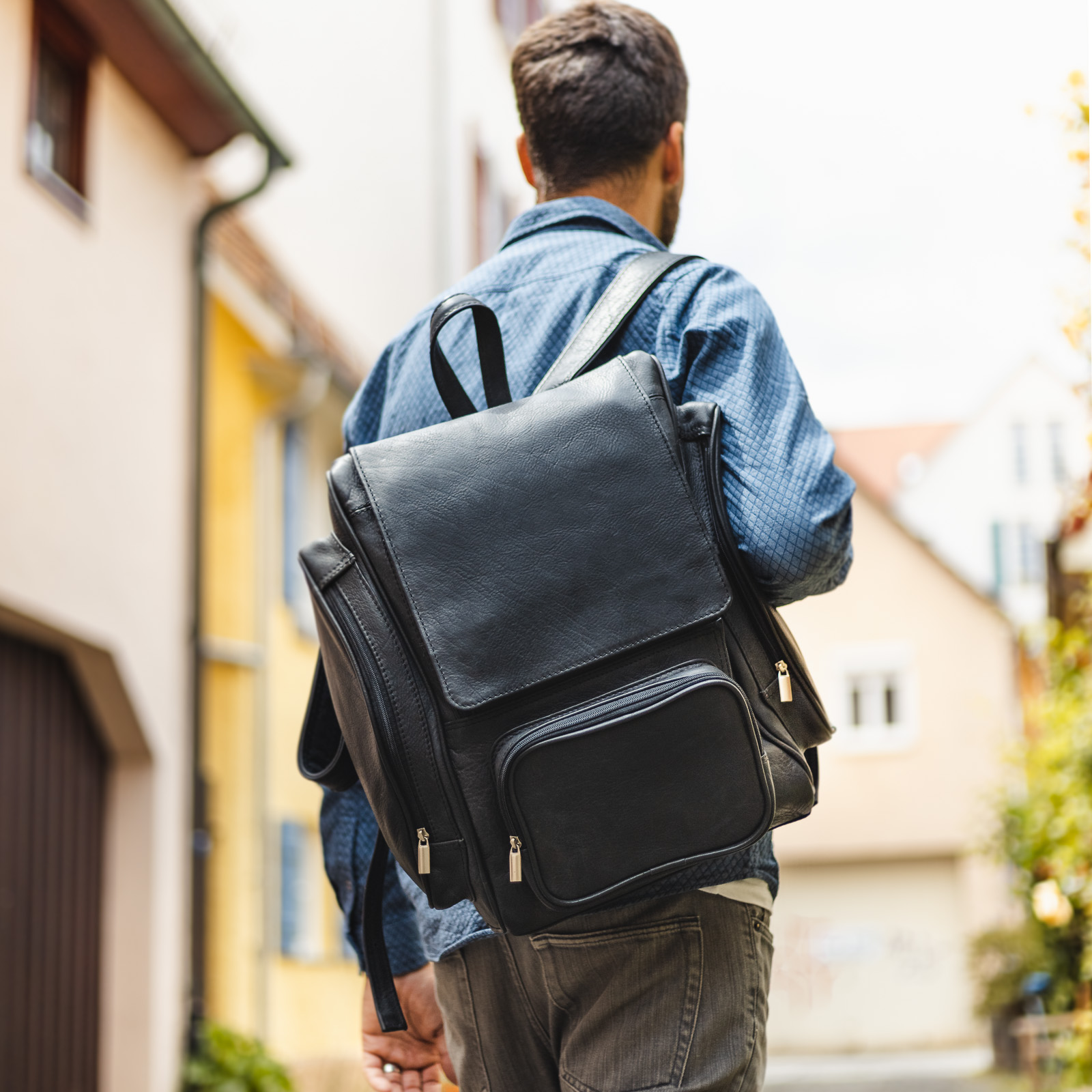 Lederrucksack für Damen und Herren – Stilvoller Business- & Alltagsbegleiter aus Echtleder