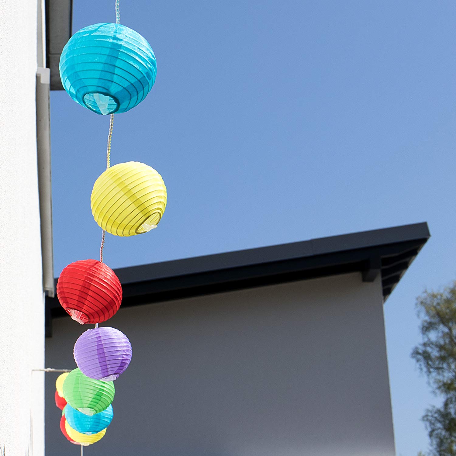 Sommerlichterkette LED-Sommerlichterkette mit bunten Lampions XXL 15 Lampions