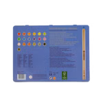 Stockmar STOCKMAR Buntstifte dreieckig 18+1 im Blechetui_34127 Rückseite einer rechteckigen blauen Stockmar-Dose für STOCKMAR Buntstifte dreieckig 18+1 im Blechetui mit Farbmustern mehrsprachigen Farbnamen Produktinformationen und einem einzelnen beigen Bleistift auf der rechten Seite.