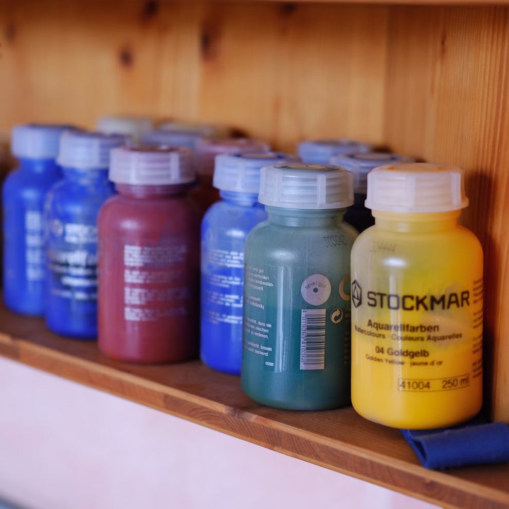 Watercolour paint, 250 ml  red
