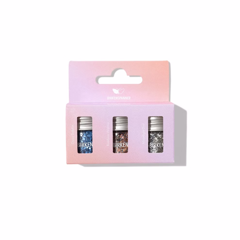 Birkenspanner Bio-Glitzer im 3er Pack zum Feiern und Basteln_32142 Edgy Earth Collection Der Birkenspanner Bio-Glitzer im 3er Pack zum Feiern und Basteln kommt in einer pastellrosa und lilafarbenen Box mit drei kleinen Gläsern mit blauem rosa und silbernem Glitzer nebeneinander jeweils mit einem silbernen Deckel. Edgy Earth Collection