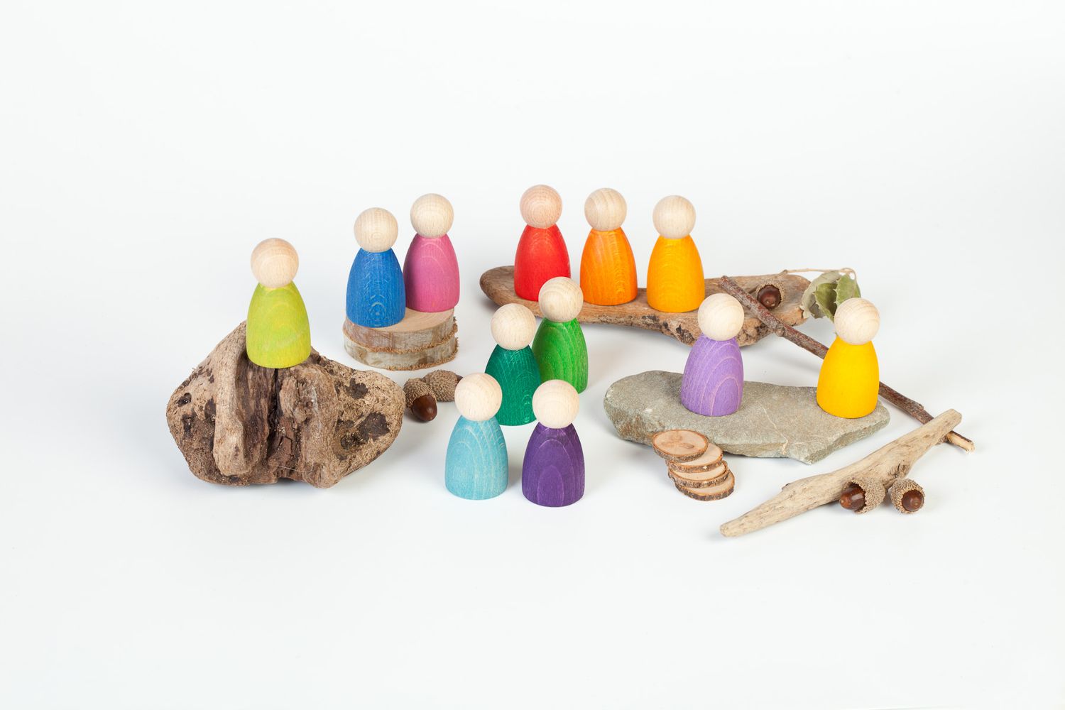 Grapat houten speelgoed 12 kinderen, regenboog