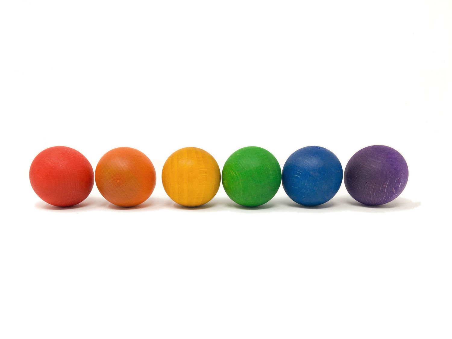 Grapat houten speelgoed 6 ballen, regenboog