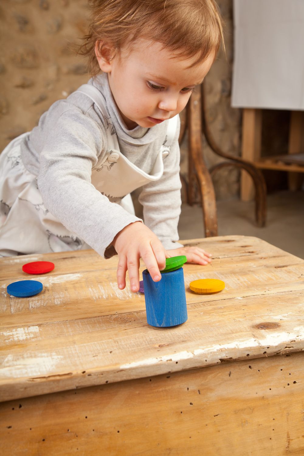 Grapat wooden toy 6 cups with lid, coloured