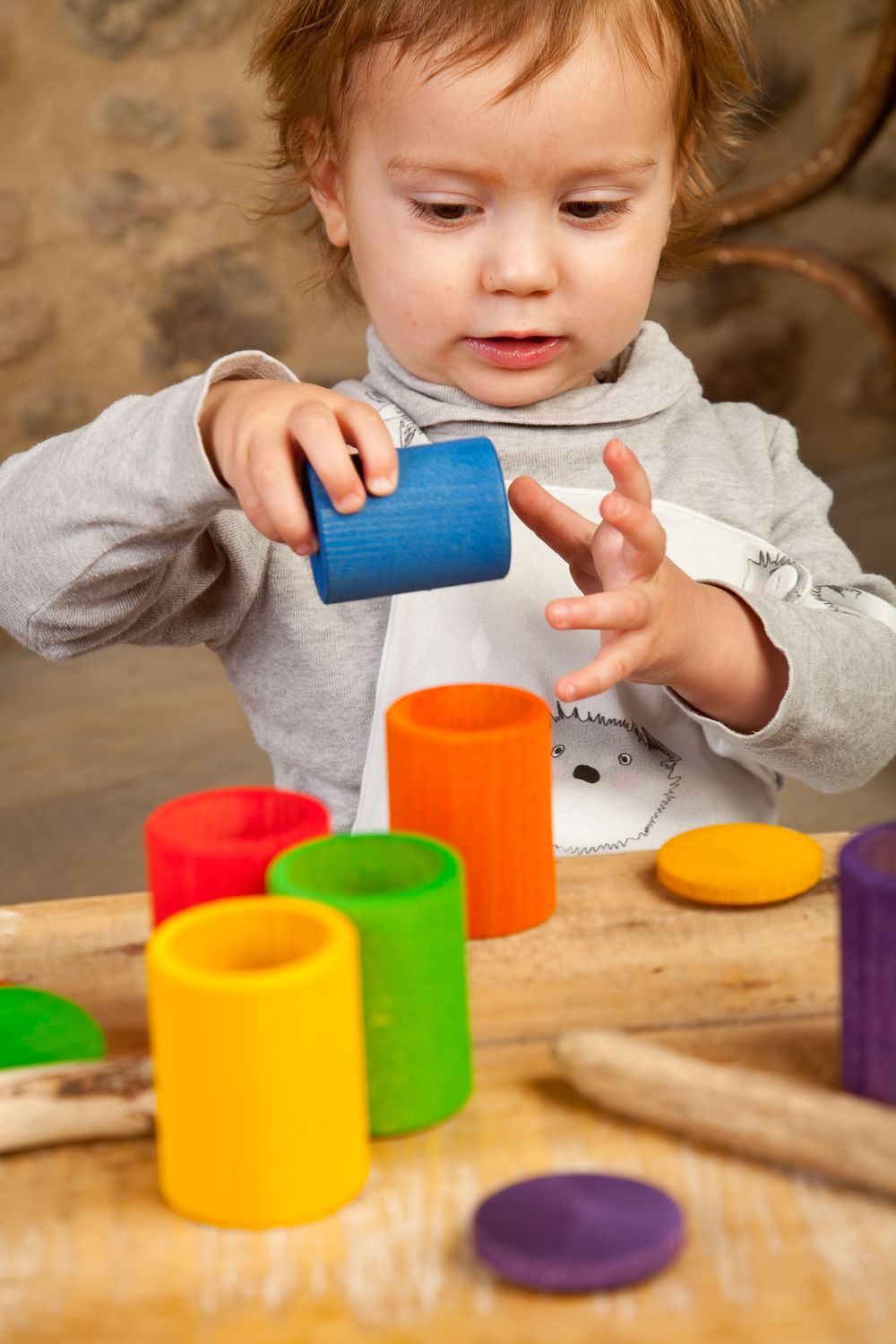 Grapat wooden toy 6 cups with lid, coloured