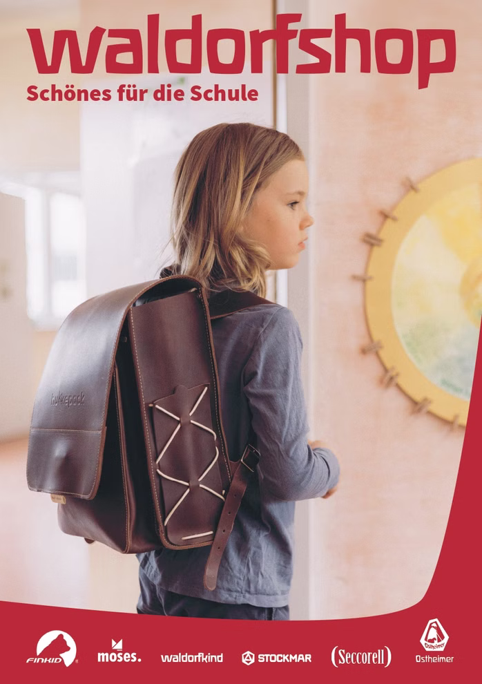 Waldorfshop Schulkatalog 2026 Schulkatalog im DIN-A5-Format mit farbig gestaltetem Titelbild rund um Schule, Kreativität und Lernmaterialien.
