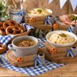 Tischkarten Namenskarten Platzkarten Oktoberfest  - Beschilderung der Speisen am Buffet  5