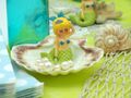 Kleine Meerjungfrau Figuren in Gelb und Grün als Tischdeko für Motto Meerjungfrau Geburtstag  3