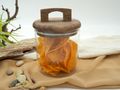 Hochwertige Glasdose mit Holzdeckel - Organisationstalent für jede Küche oder Badezimmer 4