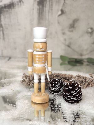 BESTYASH Weihnachts Nussknacker Figur - Traditioneller Roter Trommler Soldat Als Festliche Dekoration