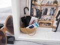 Geschenk für Frauen - Verpackung für Geldscheine oder Gutschein mit Miniatur Shopper und Regenschirm 3
