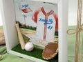 ZauberDeko Geldgeschenk-Verpackung Baseball mit Mini-Baseball und dekoriertem Hintergrund - personalisiert 3