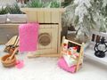 Badezimmer-Pflege Set in PINK mit Regal, Handtücher, Seife, Zahnputz-Set & Body Lotionfür  - für DIY Projekte und Miniatur-Szenendekoration 4
