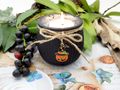Stimmungsvolles Glas-Windlicht mit Kürbisanhänger in Schwarz - ideal für Herbstabende, Tischdeko & Halloween-Partys 9