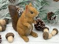 Deko Eichhörnchen Figur Dekofigur Herbst Winter Weihnachten Garten Basteln  8