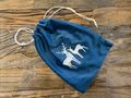 Samtsäckchen in Petrol Blau mit silbernem Rentier Motiv - Geschenkbeutel, Adventsdeko, Aufbewahrung, Geschenk Verpackung 2