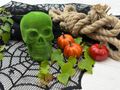 Halloween Deko Totenkopf Schädel Grün Streudeko Tischdeko Moto Party Kindergeburtstag Pirat Gothic-Deko 6