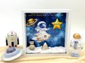 Geschenkrahmen Holz Diorama Geldgeschenk Gutschein Geburt Taufe Blau Weltall Junge PERSONALISIERT 3