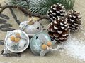 Deko für Weihnachten 4 cm Ø - Glöckchen aus Metall zum Anhängen - für Fenster, Tür, Adventskranz und Christbaum  4