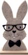 Deko Hase Aufsteller aus Filz – Osterhase zum Hinstellen mit Holzbrille & Schleife – Tischdeko Ostern, Frühling 1