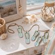 Maritime Deko Girlande Zehentrenner Türkis Weiß – Holzgirlande im Shabby Look 2