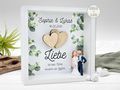 Hochzeit Geschenk Bilderrahmen LED personalisiert Eukalyptus & Herzen Hochzeitspaar mit Brautstrauß Geldgeschenk 2