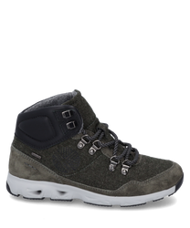De sneaker is gemaakt van grijs suède met een zwart hielgebied en heeft een robuuste vetersluiting. De schoen combineert stijlvol design met functionaliteit ideaal voor een sportieve look.