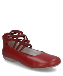 Zapato de cuero rojo con cierre de velcro. La característica especial son las correas elásticas cruzadas que garantizan un buen ajuste.