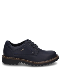 The half shoe made of dark blue leather features a robust lacing and a distinctive profiled sole. The fine decorative stitching and the subtle logo emblem on the side emphasize the stylish design.
