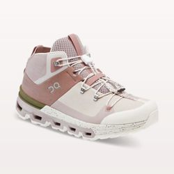 On Wmns Cloudtrax