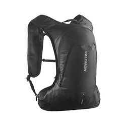 Schwarzer Rucksack aus strapazierfähigem Material mit ergonomischem Design und atmungsaktiven Schultergurten. Der Rucksack verfügt über ein schlichtes Logo-Detail und eignet sich ideal für sportliche Aktivitäten.