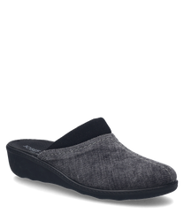 La pantofola in combinazione antracite è realizzata in un morbido materiale tessile e non ha chiusura. La scarpa ha un design semplice con una punta arrotondata e una suola comoda e leggermente rialzata.