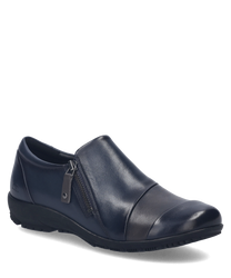 Eleganter Halbschuh aus dunkelblauem Leder mit seitlichem Reißverschluss für einfaches Anziehen. Die abgerundete Spitze und die genähten Details verleihen dem Schuh einen stilvollen Look.